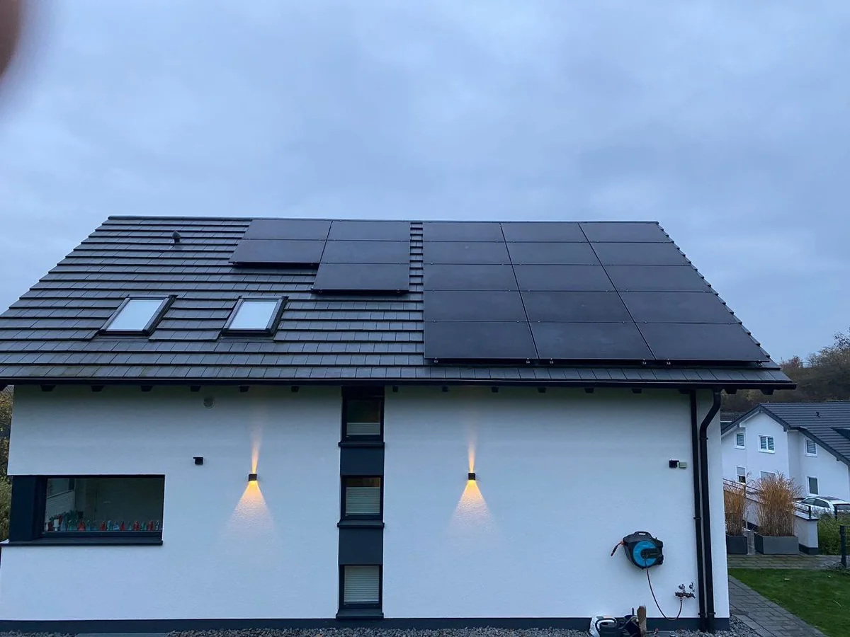 Full-Black PV-Anlage